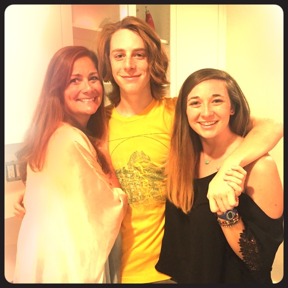 Meet your Posher, Heather - Picture 2 of 4